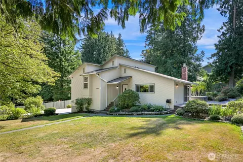 4514 Spring St, Bellingham, WA 98229