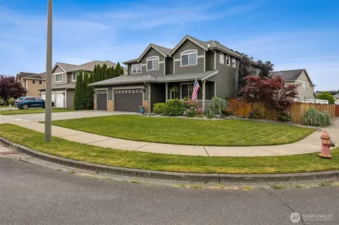 Exterior - 1519 Daffodil Ave NE, Orting, WA 98360 photo 8 of 8