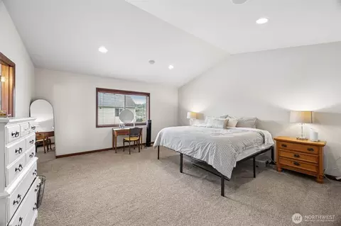 Bedroom - 1519 Daffodil Ave NE, Orting, WA 98360 photo 3 of 4