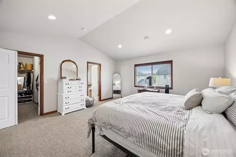 Bedroom - 1519 Daffodil Ave NE, Orting, WA 98360 photo 4 of 4