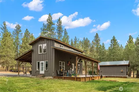820 Loping Ln, Cle Elum, WA 98922