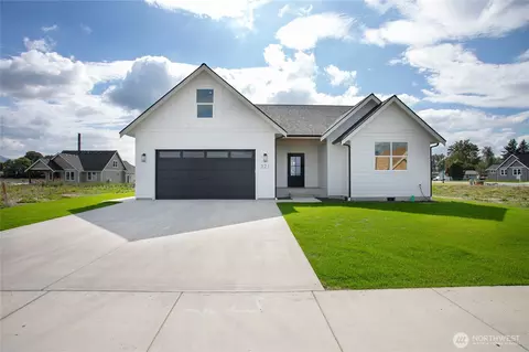 Exterior - 321 W 4th St, Everson, WA 98247 photo 2 of 7