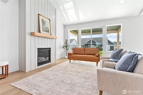 Living - 321 W 4th St, Everson, WA 98247 photo 2 of 2