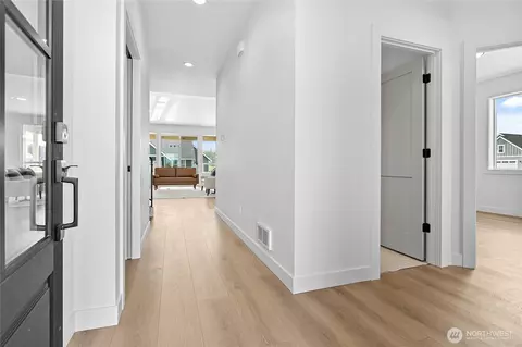 Entry Way - 321 W 4th St, Everson, WA 98247 photo 1 of 1