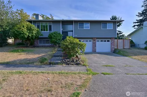 Exterior - 1012 E Laurel St, Kent, WA 98030 photo 8 of 8