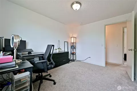 Other - 1012 E Laurel St, Kent, WA 98030 photo 2 of 5