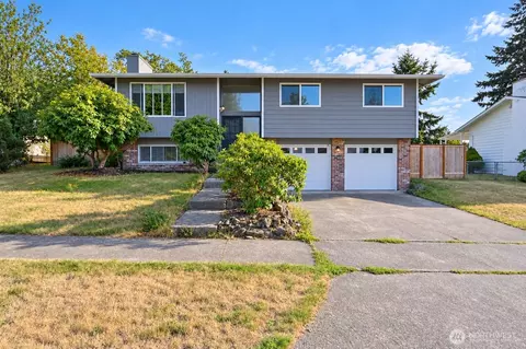 1012 E Laurel St, Kent, WA 98030