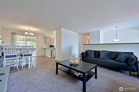 Living - 1012 E Laurel St, Kent, WA 98030 photo 3 of 7