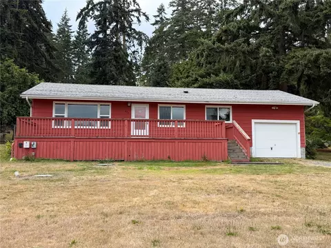 870 Greentree Dr, Greenbank, WA 98253