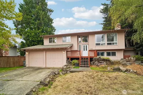 11242 SE 321st Pl, Auburn, WA 98092