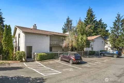 13235 12th Ave SW #112, Burien, WA 98146