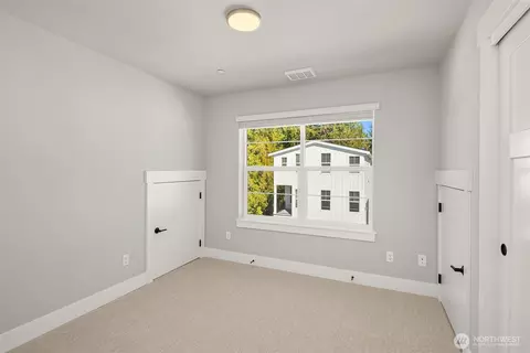 Bedroom - 10 160th Pl SE, Bothell, WA 98012 photo 5 of 5