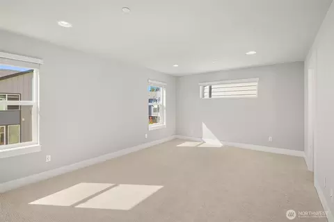 Bedroom - 10 160th Pl SE, Bothell, WA 98012 photo 2 of 5