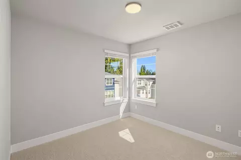 Bedroom - 10 160th Pl SE, Bothell, WA 98012 photo 4 of 5