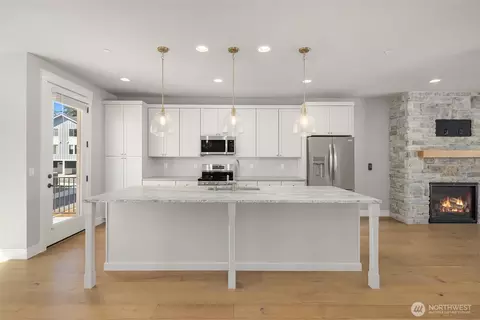 Kitchen - 10 160th Pl SE, Bothell, WA 98012 photo 2 of 6