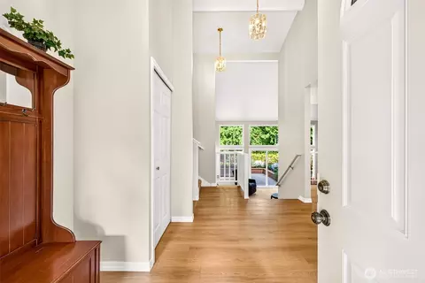 Entry Way - 2711 169th St SE, Bothell, WA 98012 photo 2 of 2