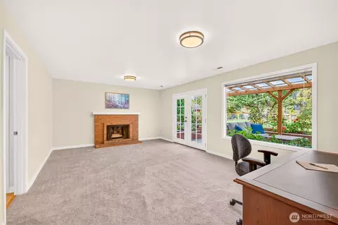 Living - 2711 169th St SE, Bothell, WA 98012 photo 4 of 4