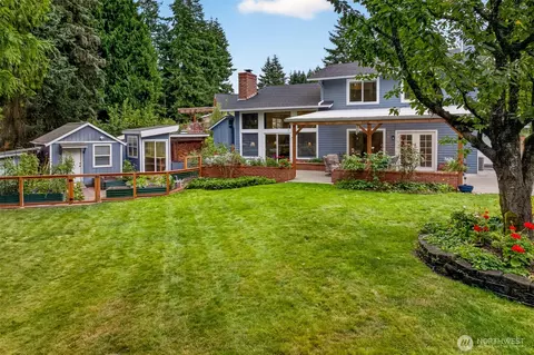 Exterior - 2711 169th St SE, Bothell, WA 98012 photo 7 of 12