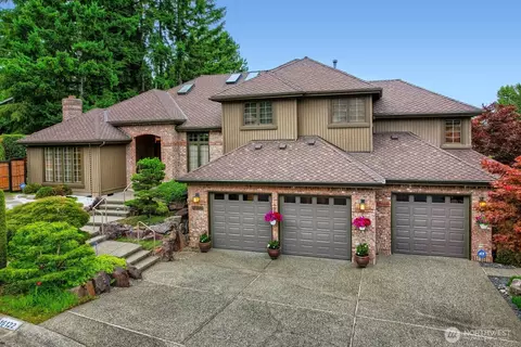 16122 NE 49th Ct, Redmond, WA 98052