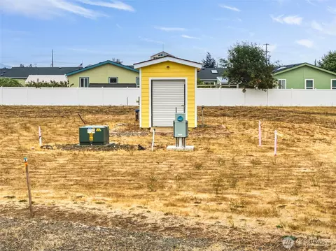 917 N Beverage St, Sequim, WA 98382 photo 8