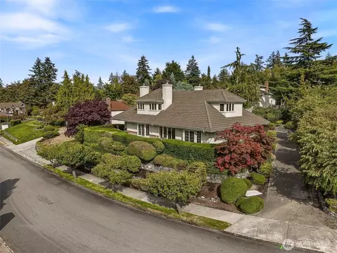 View/Area - 55 Chapman Loop, Steilacoom, WA 98388 photo 2 of 10