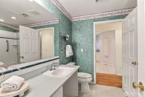 Bath - 55 Chapman Loop, Steilacoom, WA 98388 photo 2 of 4