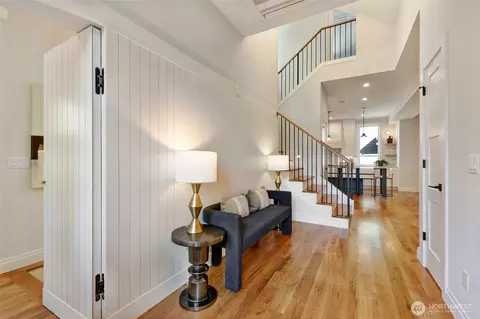 Entry Way - 2004 Mcgilvra Blvd E, Seattle, WA 98112 photo 1 of 4