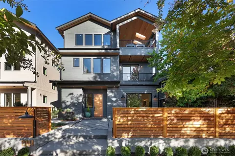 Exterior - 2004 Mcgilvra Blvd E, Seattle, WA 98112 photo 7 of 7