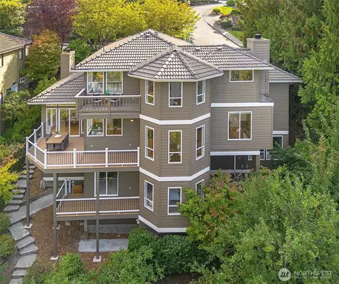 4618 NE 89th St, Seattle, WA 98115