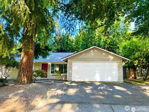 14037 108th Ave NE, Kirkland, WA 98034