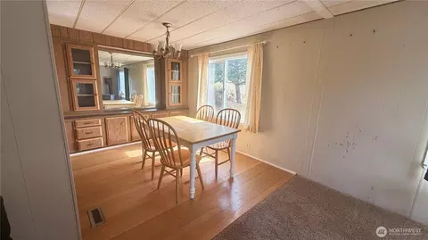 Dining - 762 Twisp-winthrop Eastside Rd, Winthrop, WA 98862 photo 1 of 1