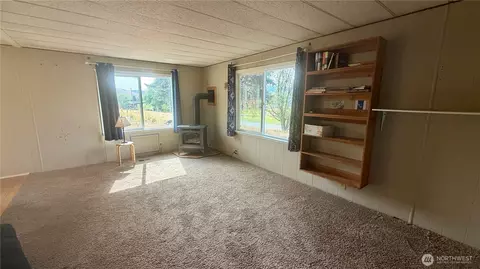 Living - 762 Twisp-winthrop Eastside Rd, Winthrop, WA 98862 photo 4 of 6