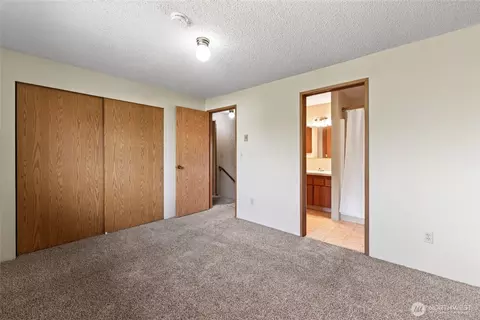 Bedroom - 1360 Florence St, Enumclaw, WA 98022 photo 6 of 7
