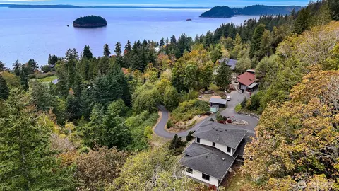820 Chuckanut Dr, Bellingham, WA 98229