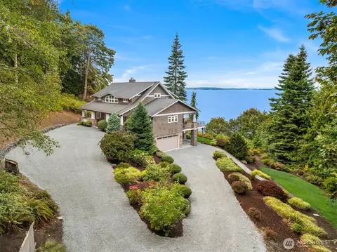 2402 Cameron Rd, Camano Island, WA 98282