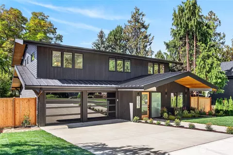 5907 105th Ave NE, Kirkland, WA 98033