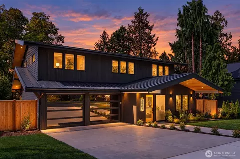 5907 105th Ave NE, Kirkland, WA 98033