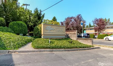 4820 200th St SW #B101, Lynnwood, WA 98036