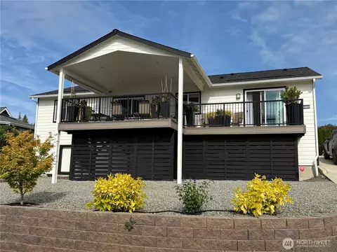 38130 Fawn Rd NE, Hansville, WA 98340