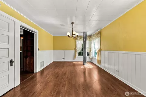 Dining - 2617 Cottage Rd E, Sumner, WA 98390 photo 1 of 1