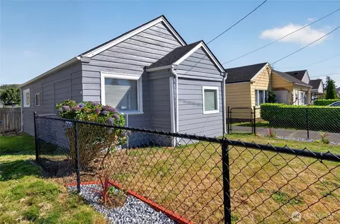 2106 W 2nd St, Aberdeen, WA 98520
