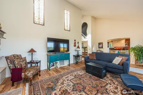 Living - 151 Fairway Dr, Sequim, WA 98382 photo 4 of 5