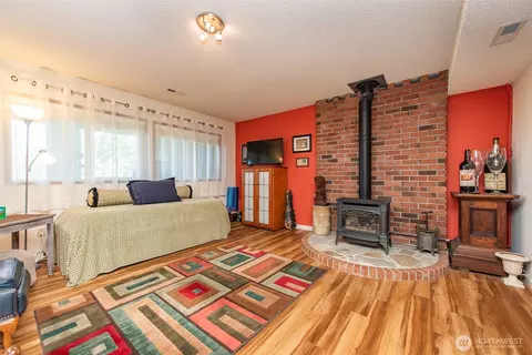 Living - 151 Fairway Dr, Sequim, WA 98382 photo 5 of 5