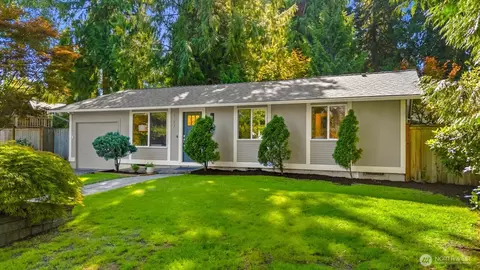 10325 NE 125th Pl, Kirkland, WA 98034