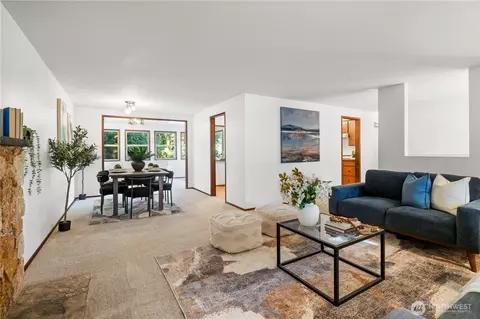 Living - 9029 Cascadia Ave, Everett, WA 98208 photo 2 of 3