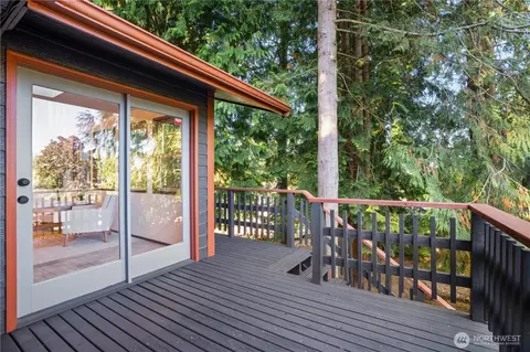 Exterior - 9029 Cascadia Ave, Everett, WA 98208 photo 2 of 5