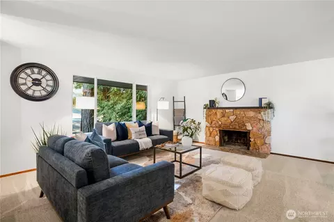 Living - 9029 Cascadia Ave, Everett, WA 98208 photo 1 of 3