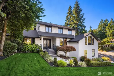 17227 SE 40th Pl, Bellevue, WA 98008