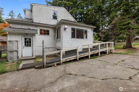 14629 24th Ave SW, Burien, WA 98166