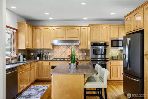 Kitchen - 4422 240th Pl SE, Bothell, WA 98021 photo 4 of 4